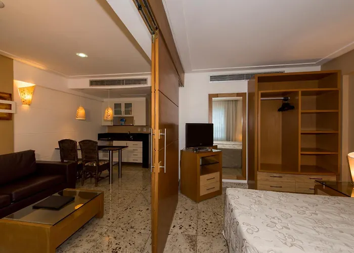 Coral Plaza Apart Hotel